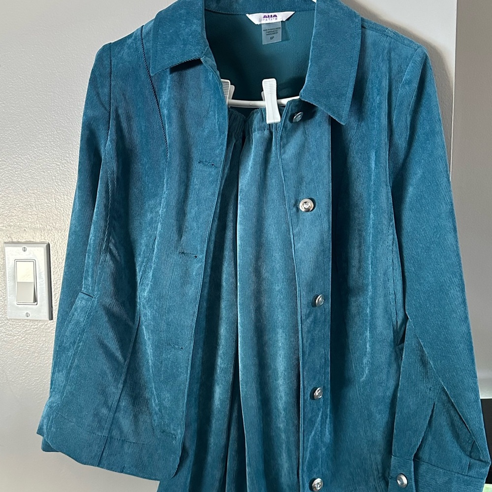 Teal Women's Jacket with Pants Set